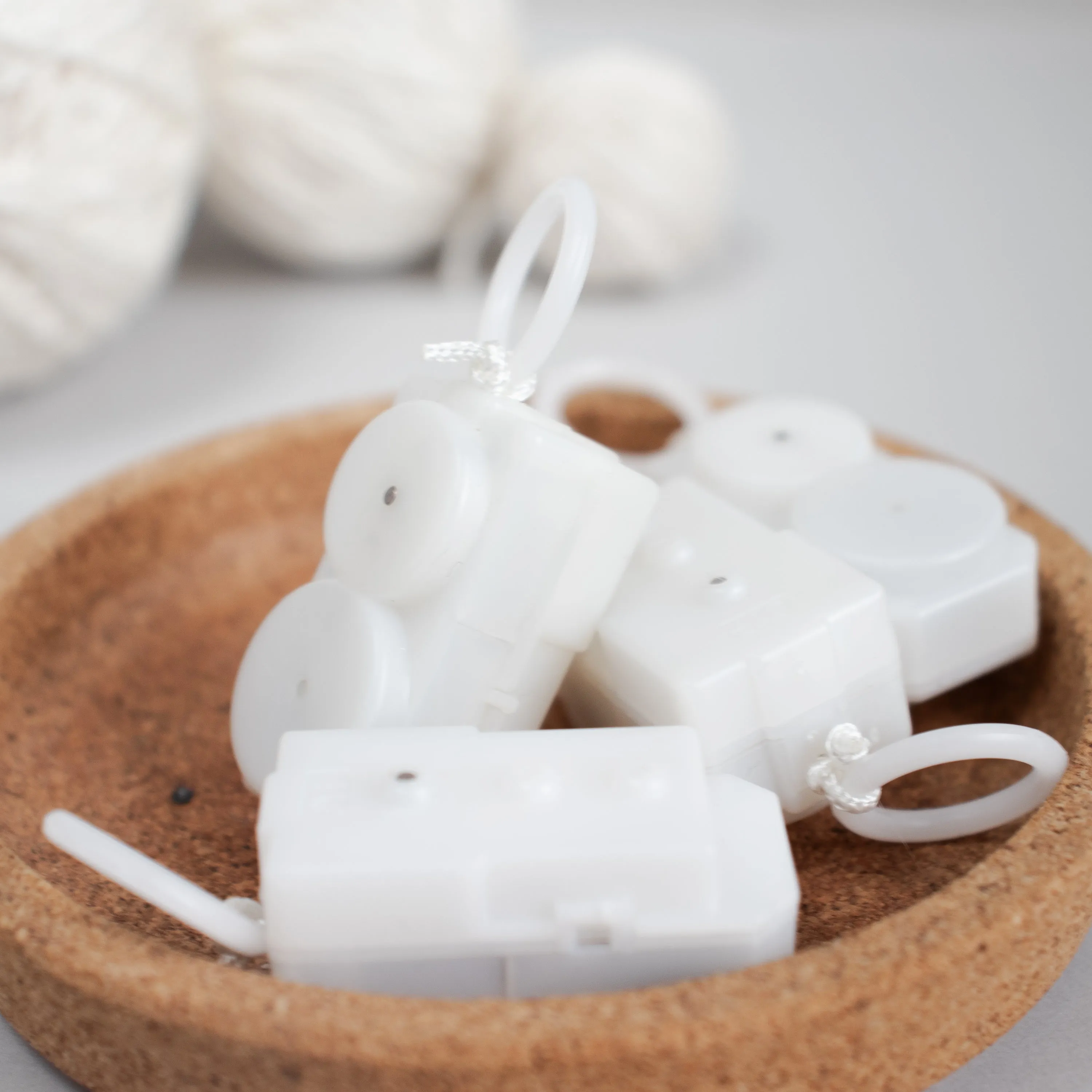Vibrating Box . Pull String Toy Insert